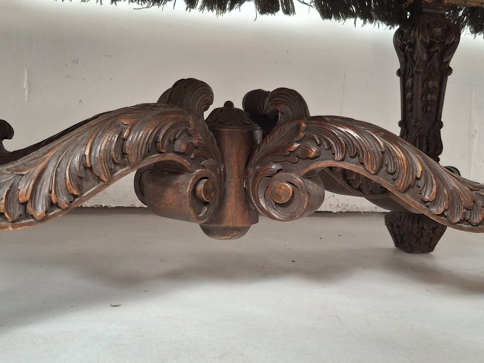 Renaissance-style sofa upholstered in tapestry, 19th century