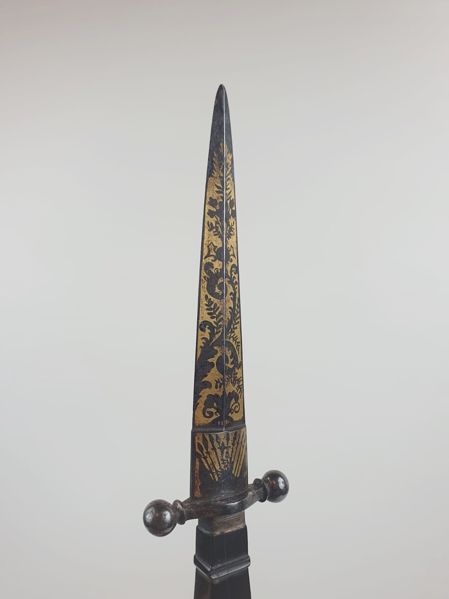 Romantic dagger, carved ebony handle, beautiful blade decorated with blue and gold patterns