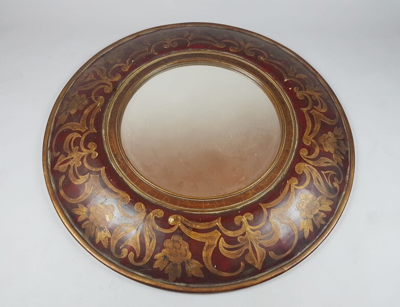 Round mirror in polychromed wood, 20th