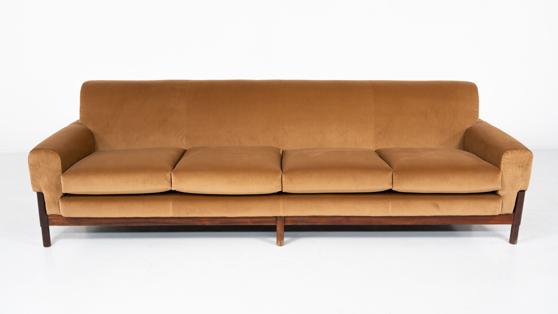 Saporiti, 4-seater sofa, new upholstery, Italy circa 1960