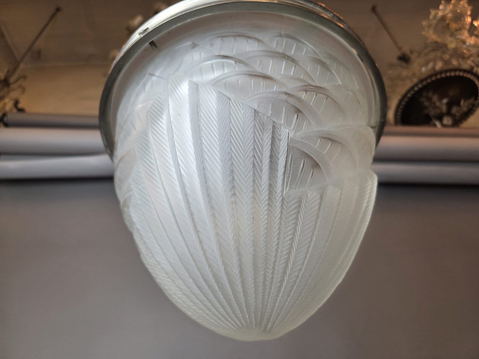 Schneider, ceiling light in pressed glass and nickel-plated frame, circa 1930