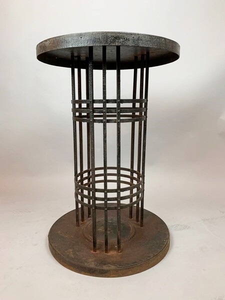 Secessionist iron pedestal table - Vienna - c.1900