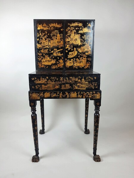 Secret cabinet, black and gilt lacquer, painted decorations - china 19th