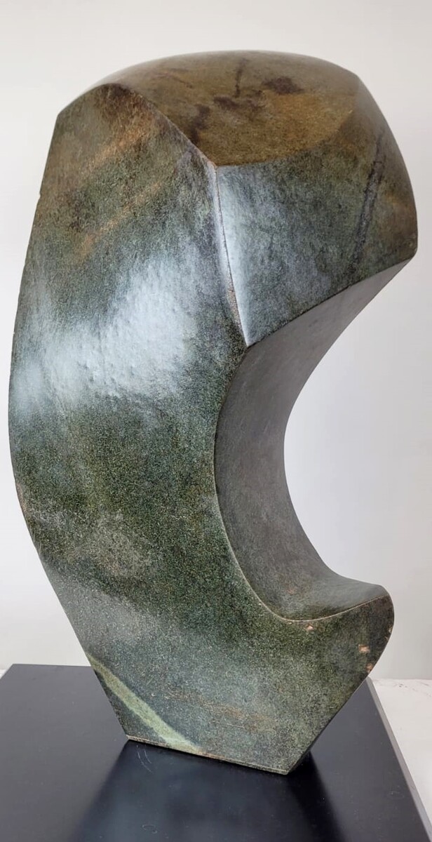 Serpentine sculpture by Sonwet Murumbed - Mozanbique circa 1960