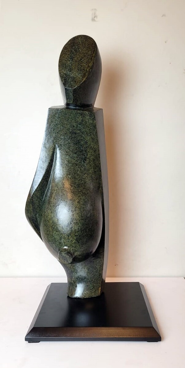 Serpentine sculpture - Zimbabwe - circa 1960 - sonwet murombed