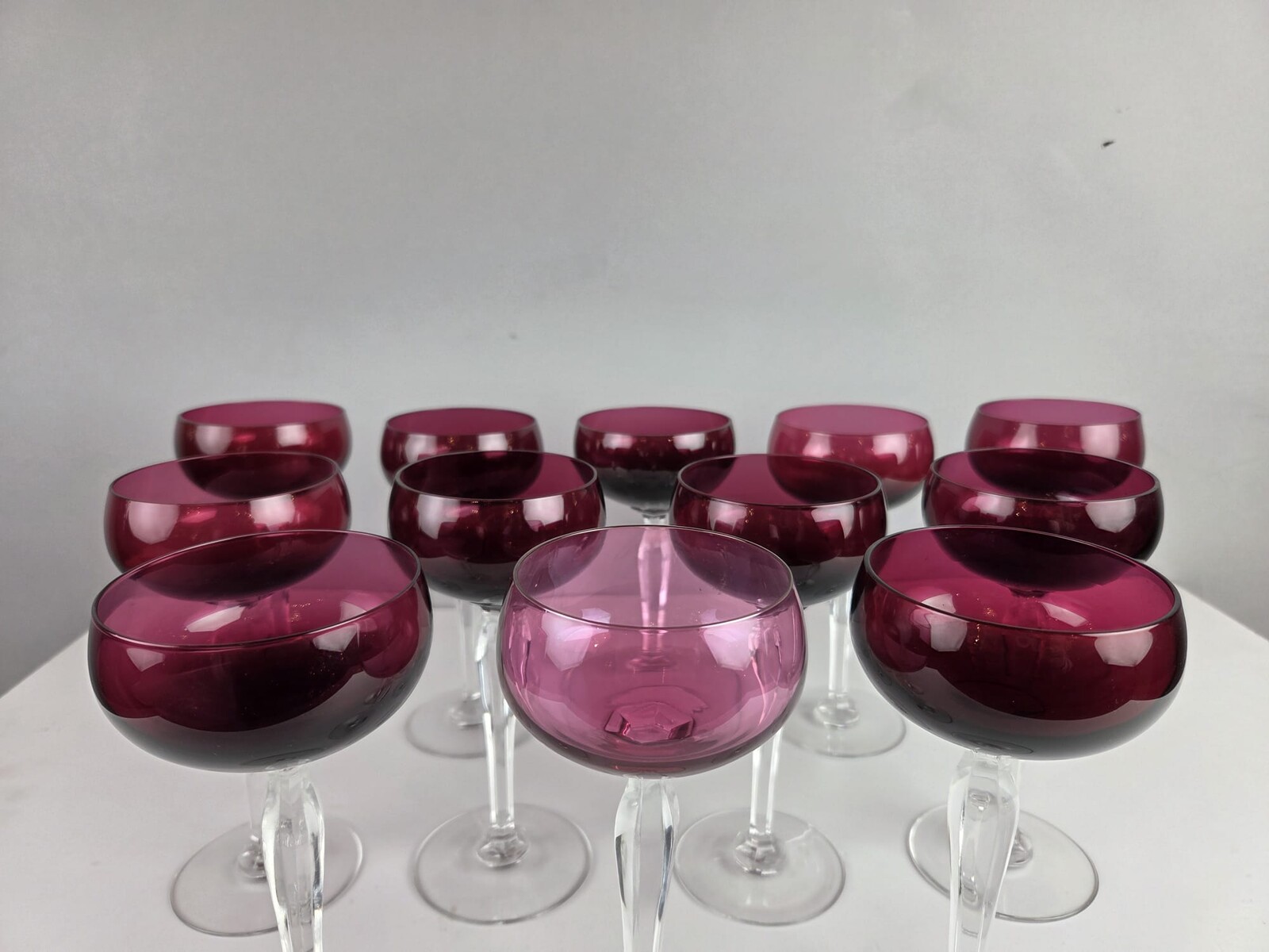 Set of 12 red-lined crystal glasses from Val Saint Lambert