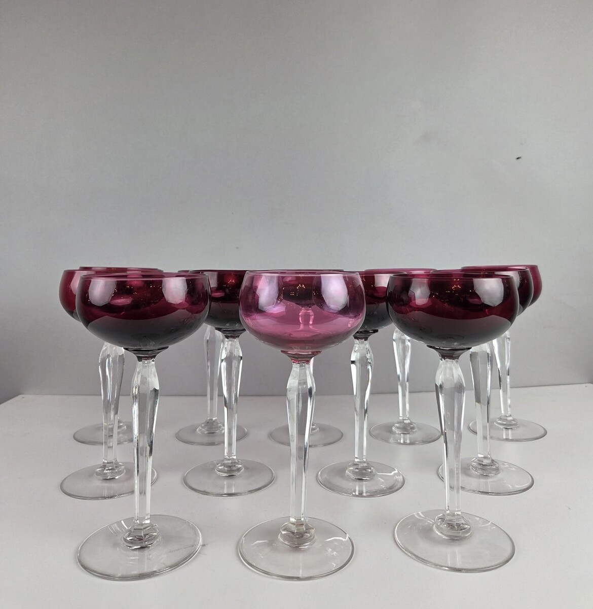 Set of 12 red-lined crystal glasses from Val Saint Lambert