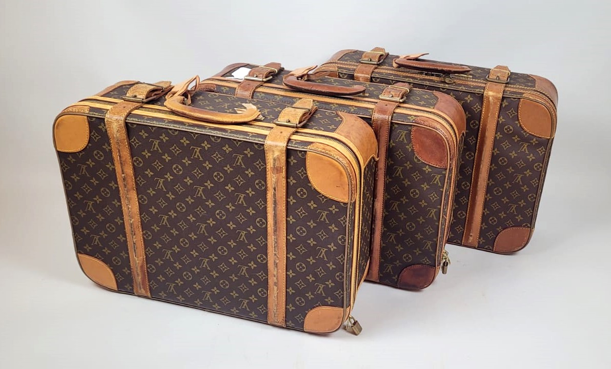 Set of 3 Louis Vuitton Paris suitcases - Good general condition, some slight signs of wear - Price per piece