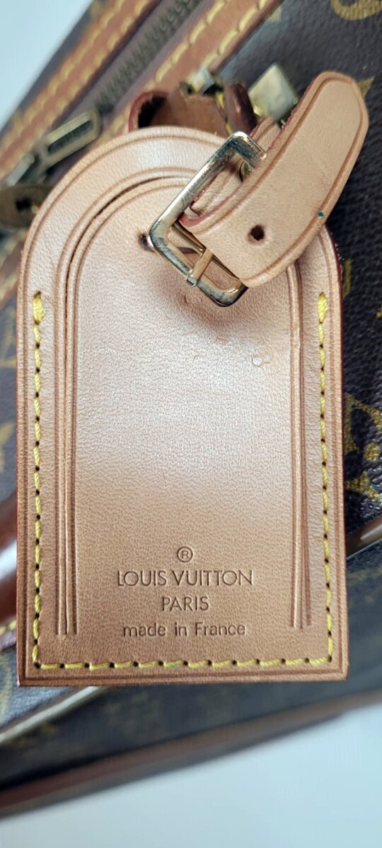 Set of 3 Louis Vuitton Paris suitcases - Good general condition, some slight signs of wear - Price per piece