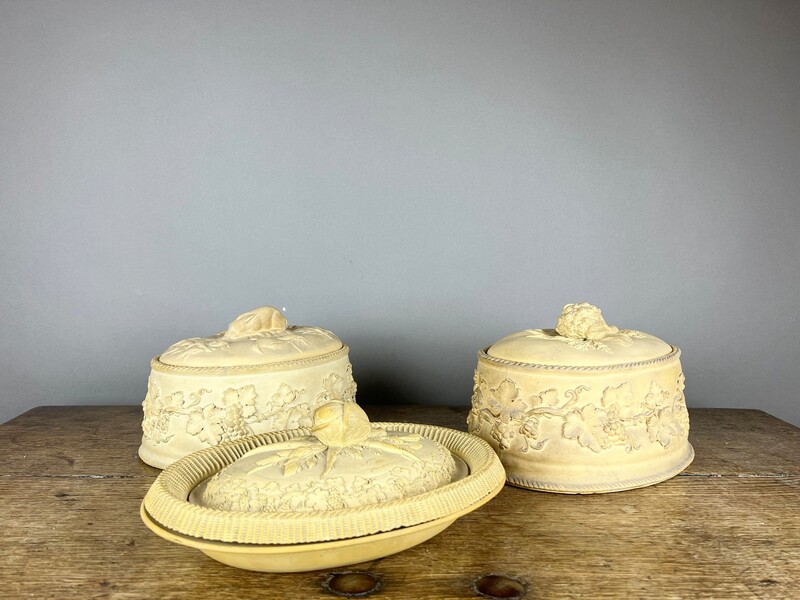 Set of three English ceramic oval terrines, Wedgwood, 19th century
