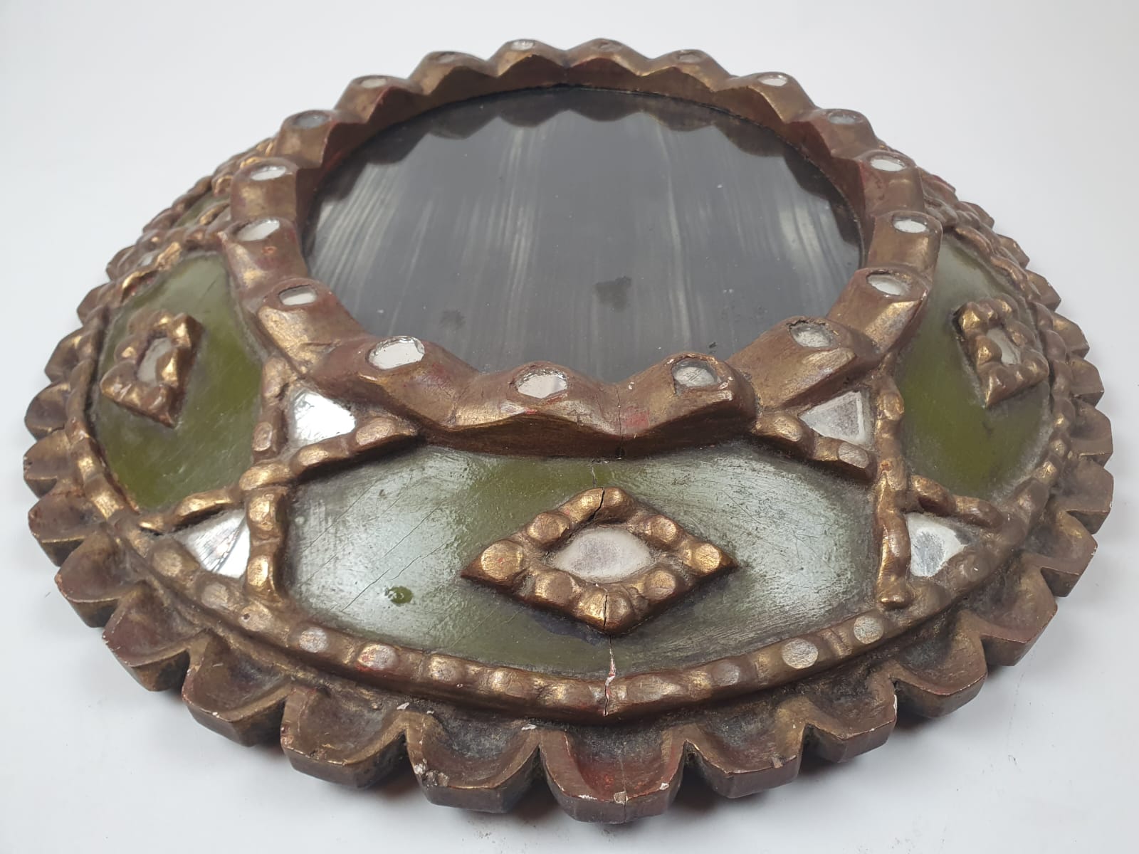 Small decorative mirror, early 20th