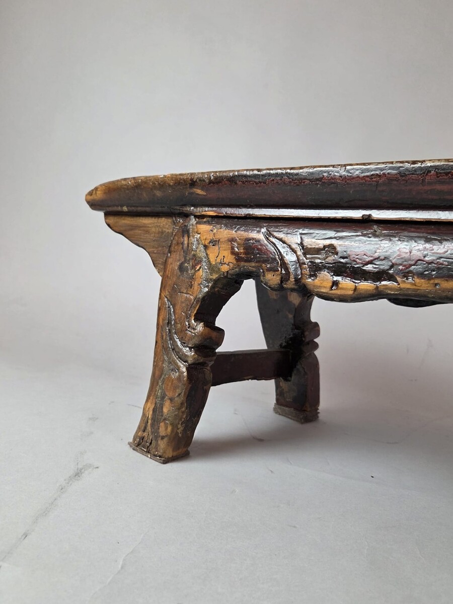 Small patinated wooden bench (traces of polychromy), China, early 19th century