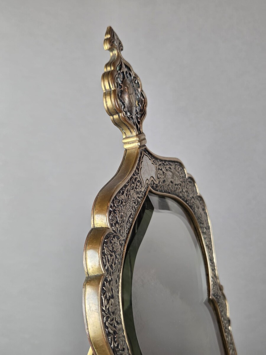 Susse Frères Paris, finely chiseled copper mirror