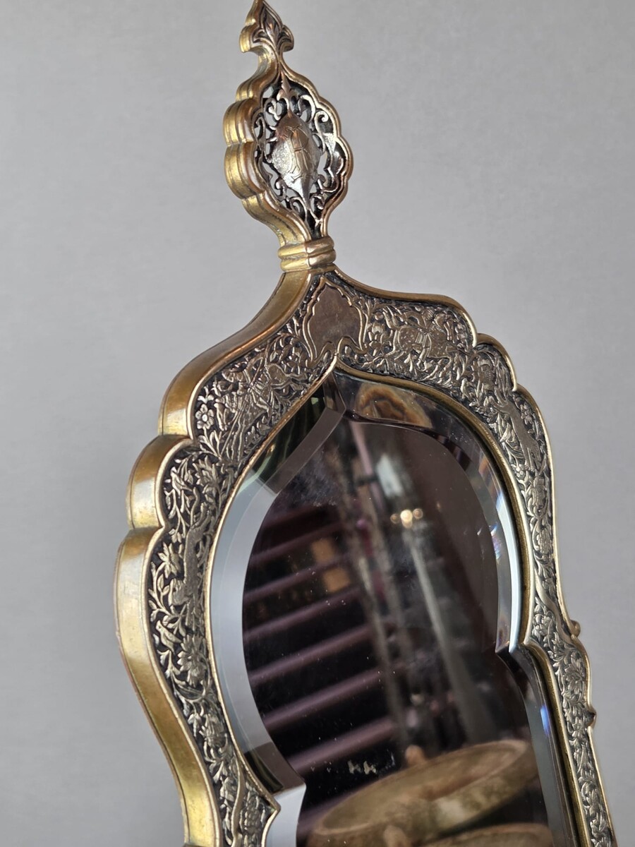 Susse Frères Paris, finely chiseled copper mirror