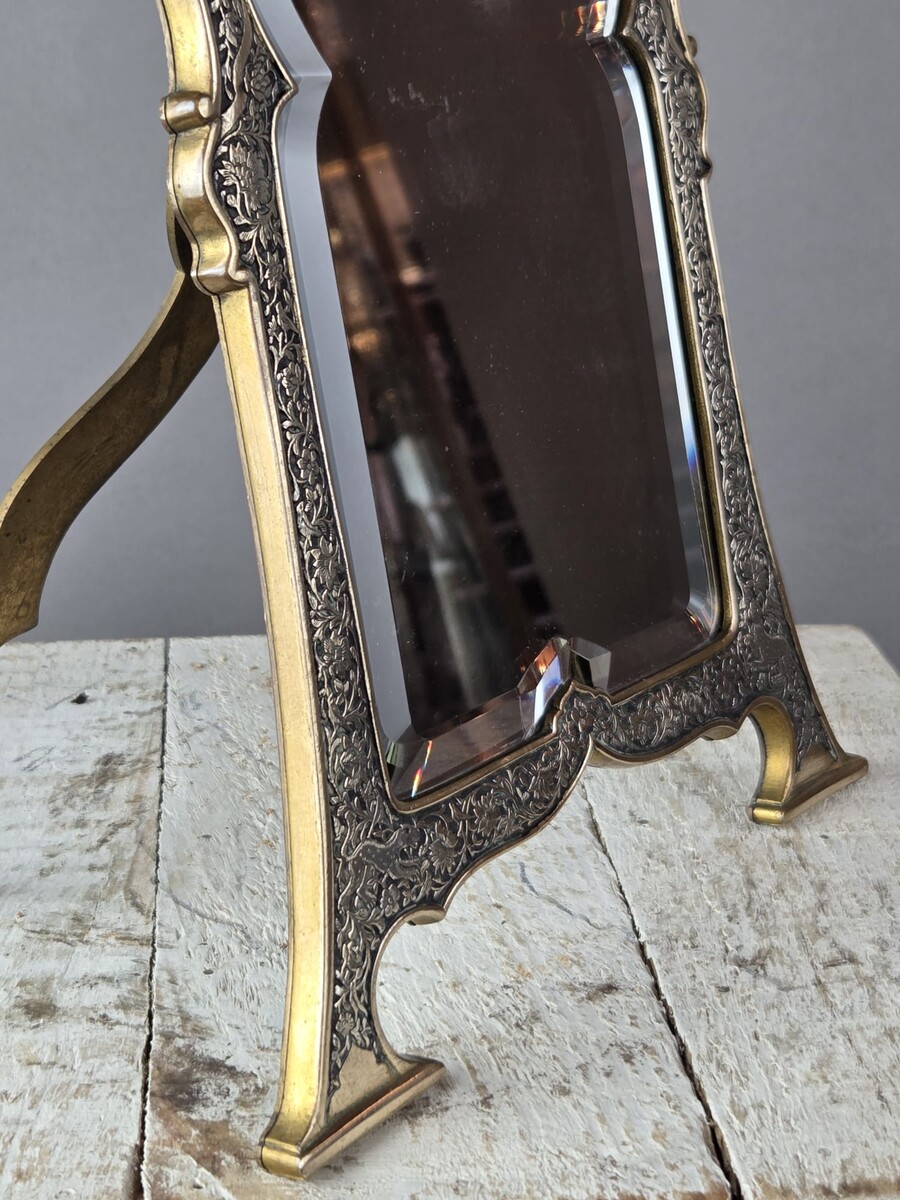 Susse Frères Paris, finely chiseled copper mirror