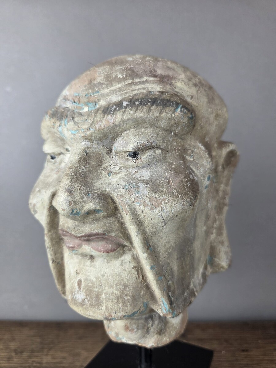Terracotta head of Luohan, mounted on a base – 18th century