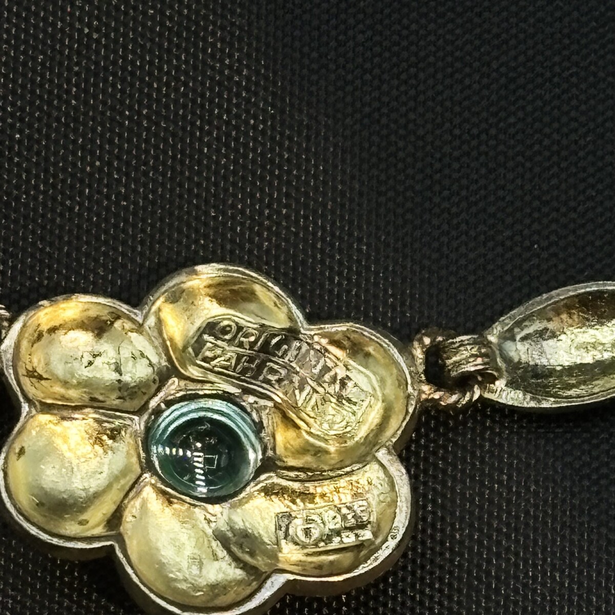 Theodor Fahrner necklace in .925 vermeil and glass cabochon, sky blue, 40 cm, signed Austria