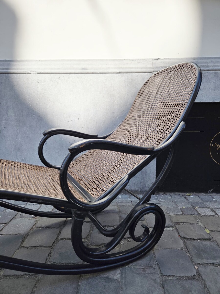 Thonet, cane chaise longue with adjustable back, circa 1920