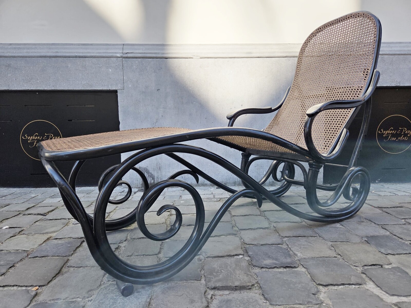 Thonet, cane chaise longue with adjustable back, circa 1920