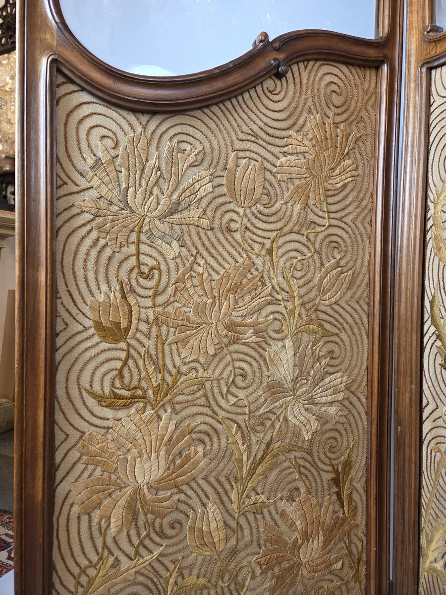 Three-panel Louis XV style screen in walnut and beveled glass, circa 1900