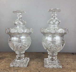 Two Vonêche crystal drageurs, 19th century