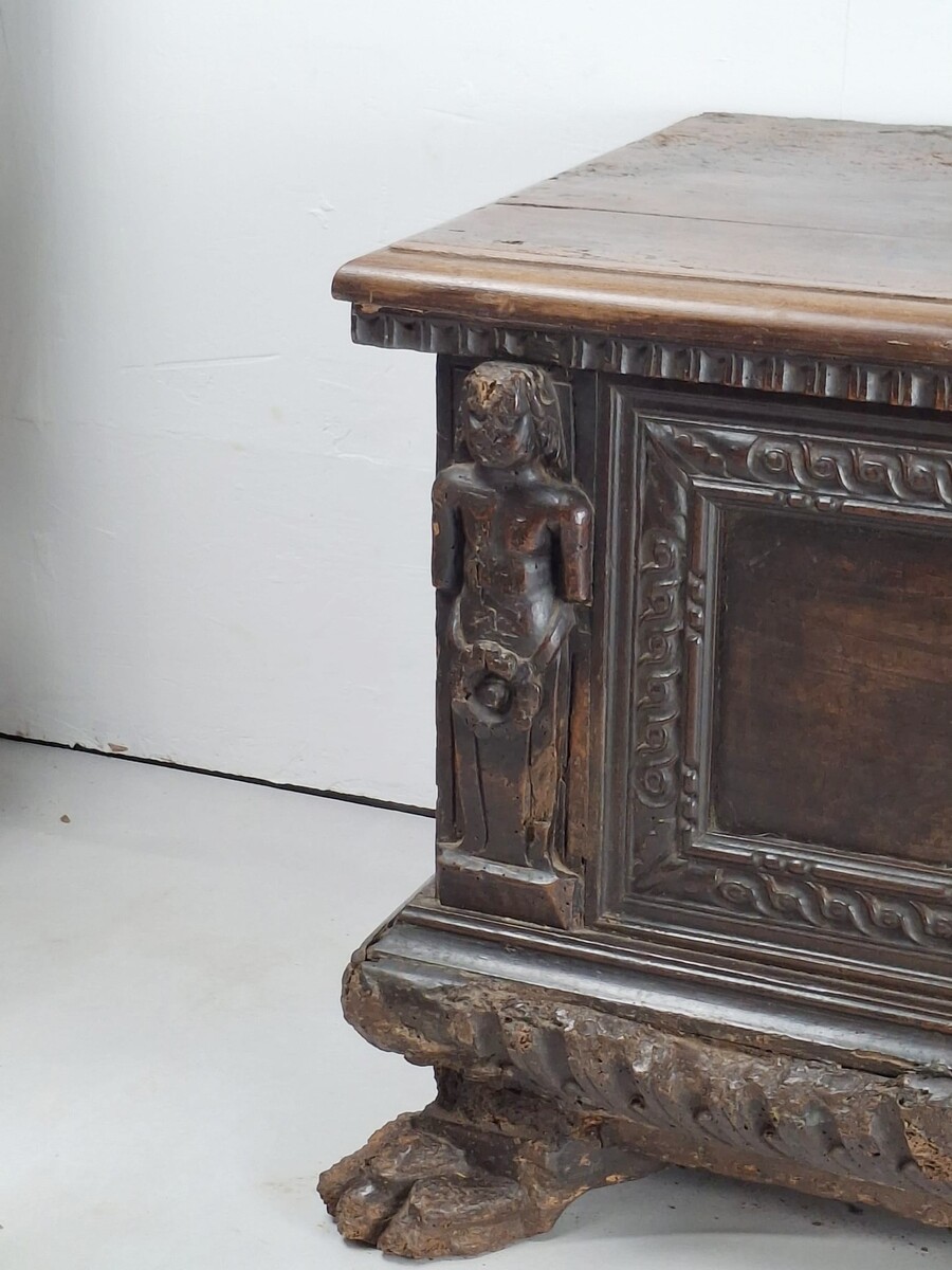 Walnut chest, Italy 17th