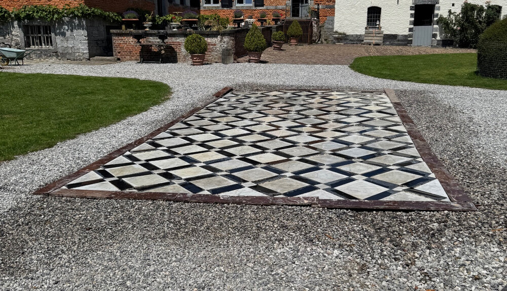 White Carrara, Belgian Black And Royal Red Marble Floor, 18th Century, 23m2 