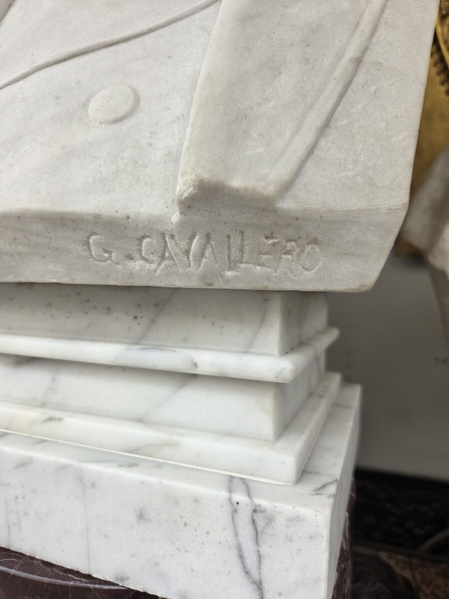 White marble bust of a man, 19th