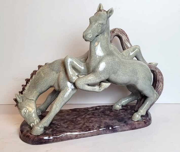 Young fiery horses in glazed and cracked ceramic - Goldsceider - Austria - early 20th century